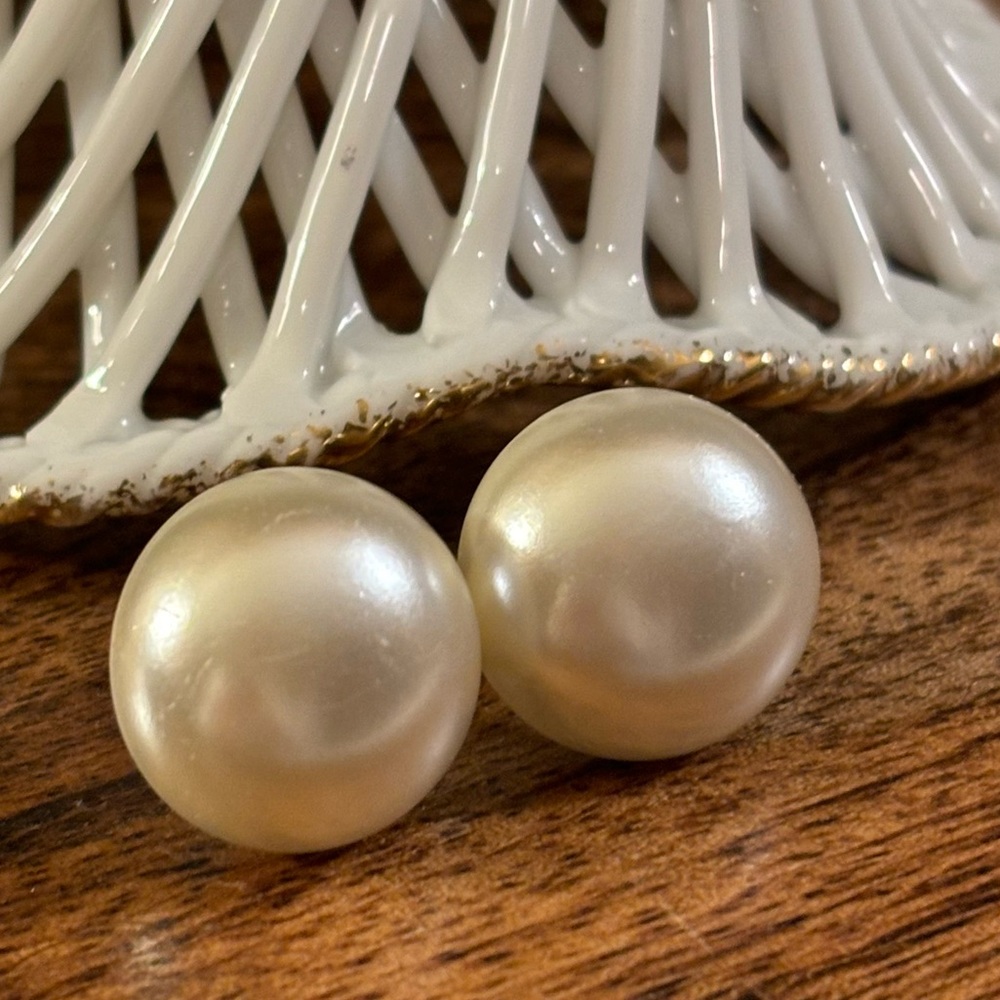 Vintage Faux Pearl Post back Earrings